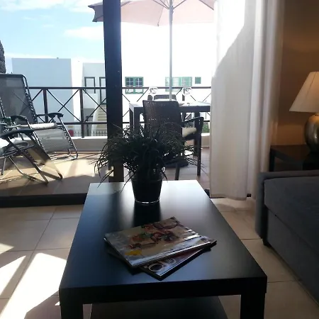 Modern And Nice Apartment Tias