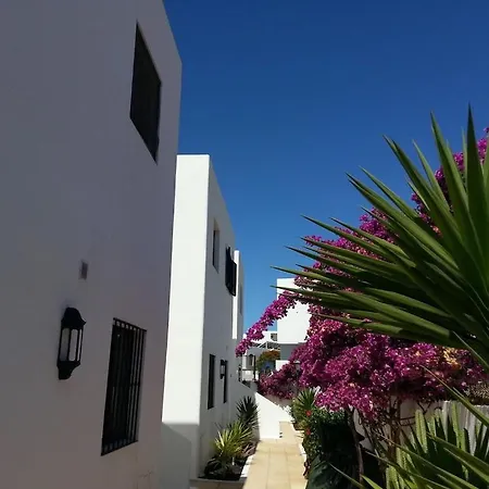 Apartman Modern And Nice Apartment *